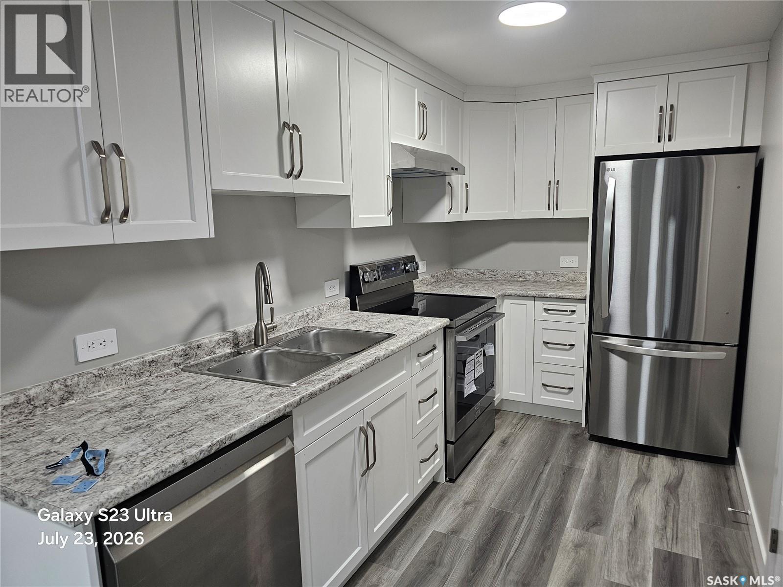 246 Sutter Place, Saskatoon, Saskatchewan  S7T 0R3 - Photo 20 - SK047243