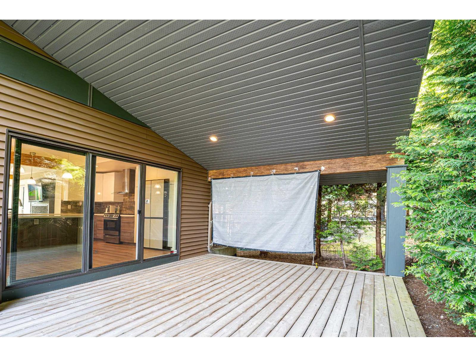 33879 Knight Avenue, Mission, British Columbia  V2V 7C7 - Photo 16 - R3160519