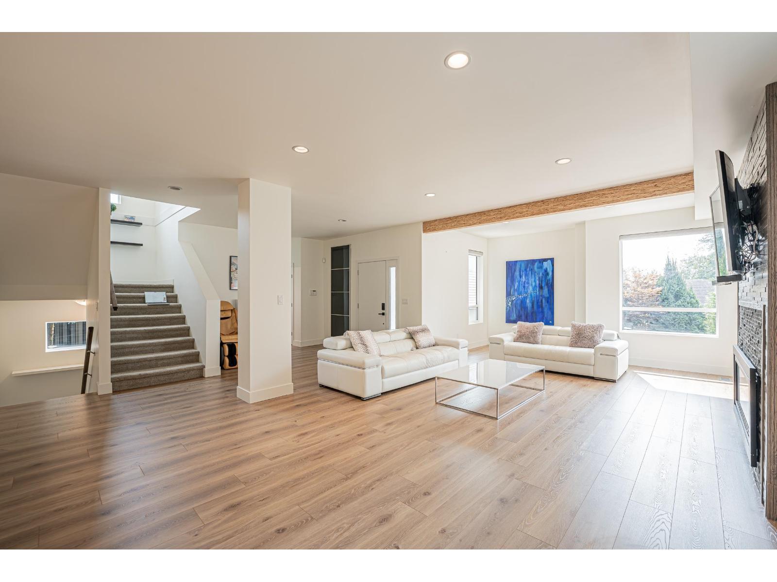 33879 Knight Avenue, Mission, British Columbia  V2V 7C7 - Photo 9 - R3160519