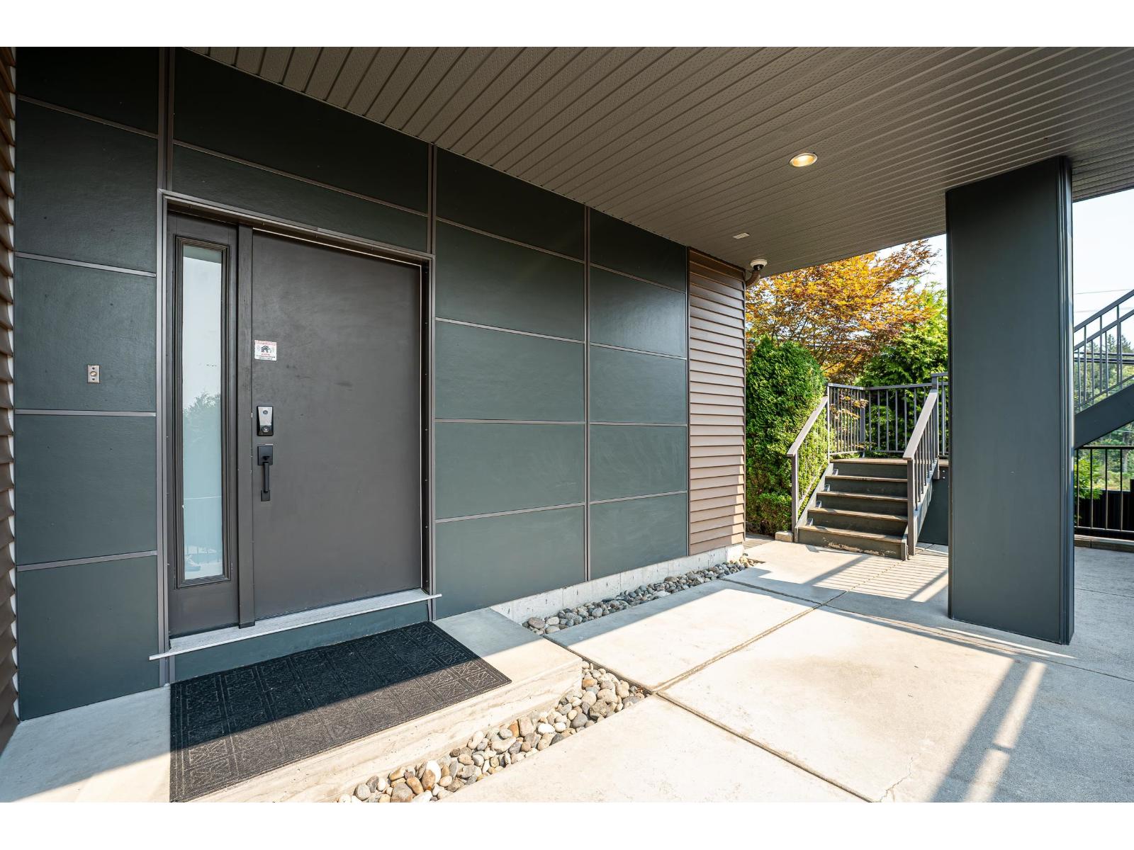 33879 Knight Avenue, Mission, British Columbia  V2V 7C7 - Photo 5 - R3160519