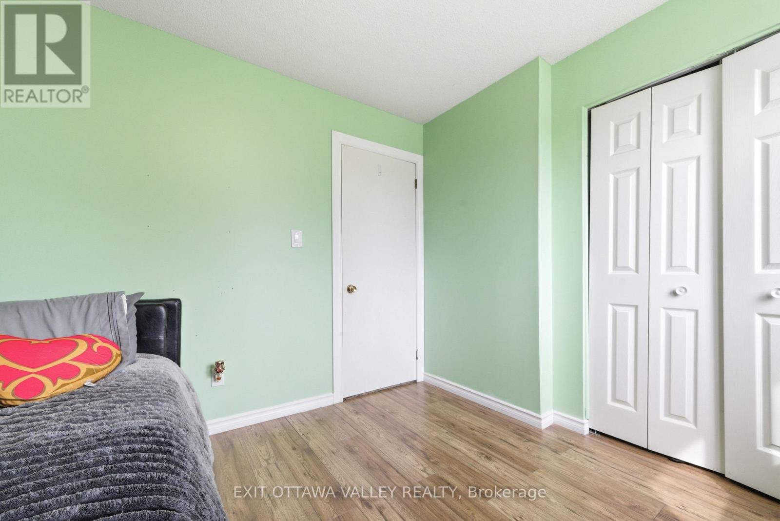 13 Tamarack Street, Deep River, Ontario  K0J 1P0 - Photo 19 - X13734380