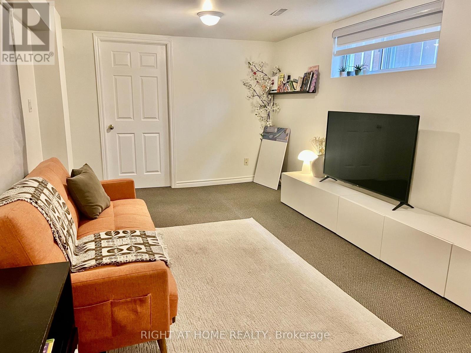 28 Gorman Park Road, Toronto, Ontario  M3H 3K4 - Photo 3 - C13734360
