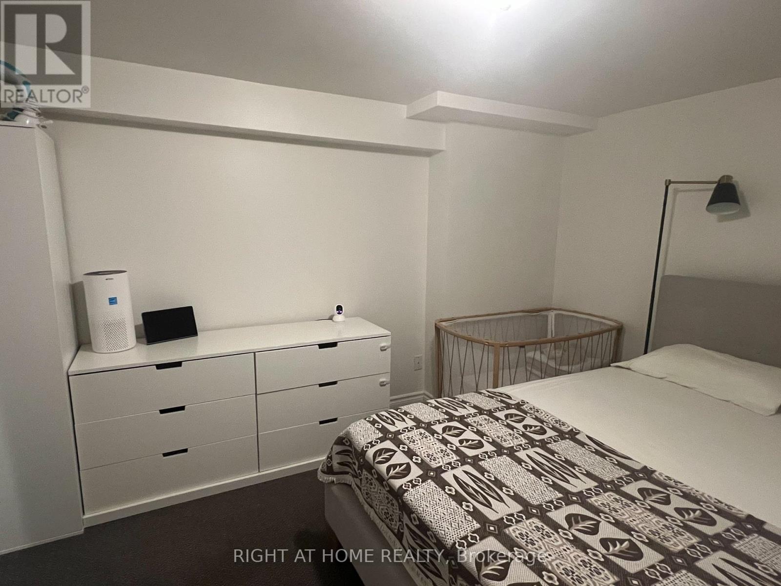 28 Gorman Park Road, Toronto, Ontario  M3H 3K4 - Photo 5 - C13734360