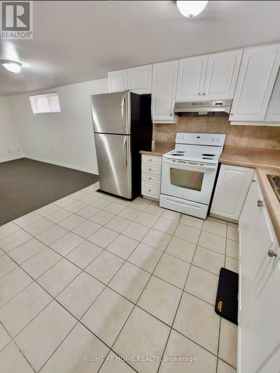 28 Gorman Park Road, Toronto, Ontario  M3H 3K4 - Photo 9 - C13734360