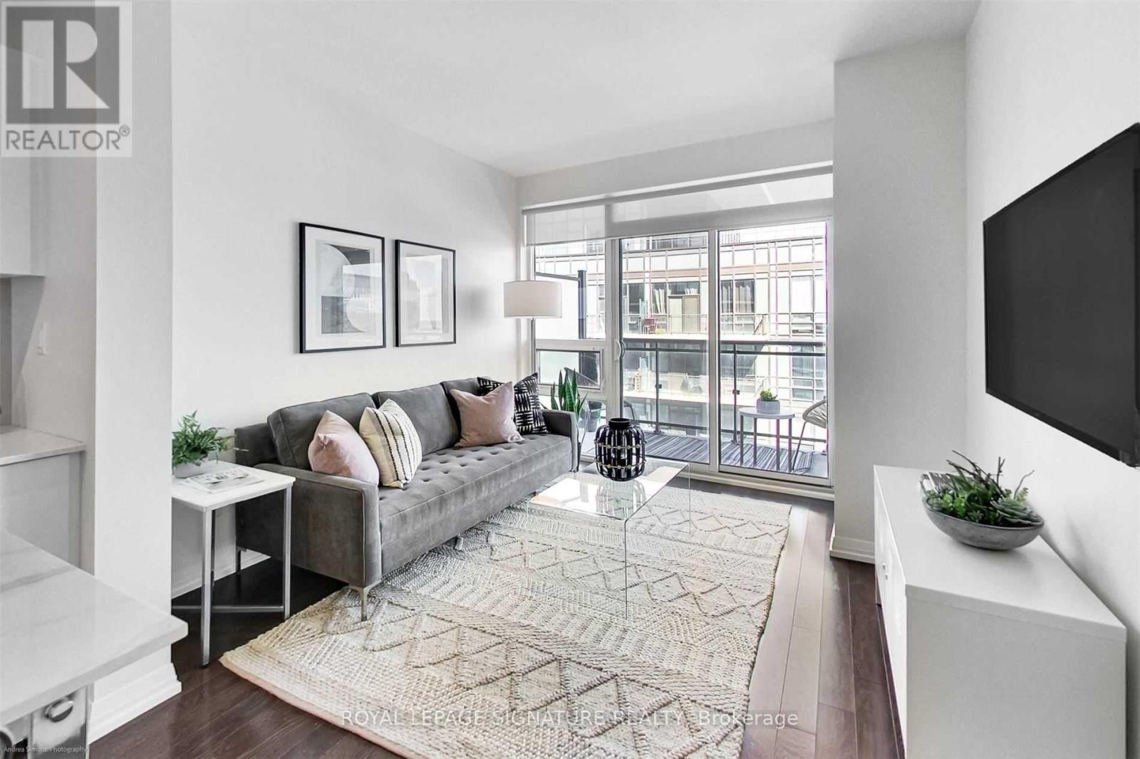 2210 - 460 Adelaide Street E, Toronto, Ontario  M5A 1N6 - Photo 3 - C13734382