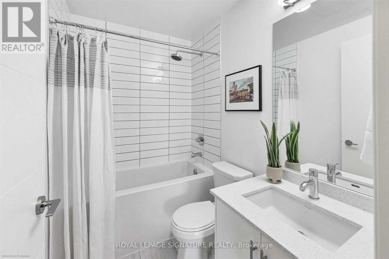 2210 - 460 Adelaide Street E, Toronto, Ontario  M5A 1N6 - Photo 5 - C13734382
