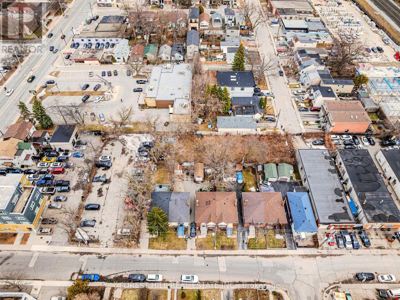 39 Thora Avenue, Toronto, Ontario  M1L 2P7 - Photo 18 - E13734344