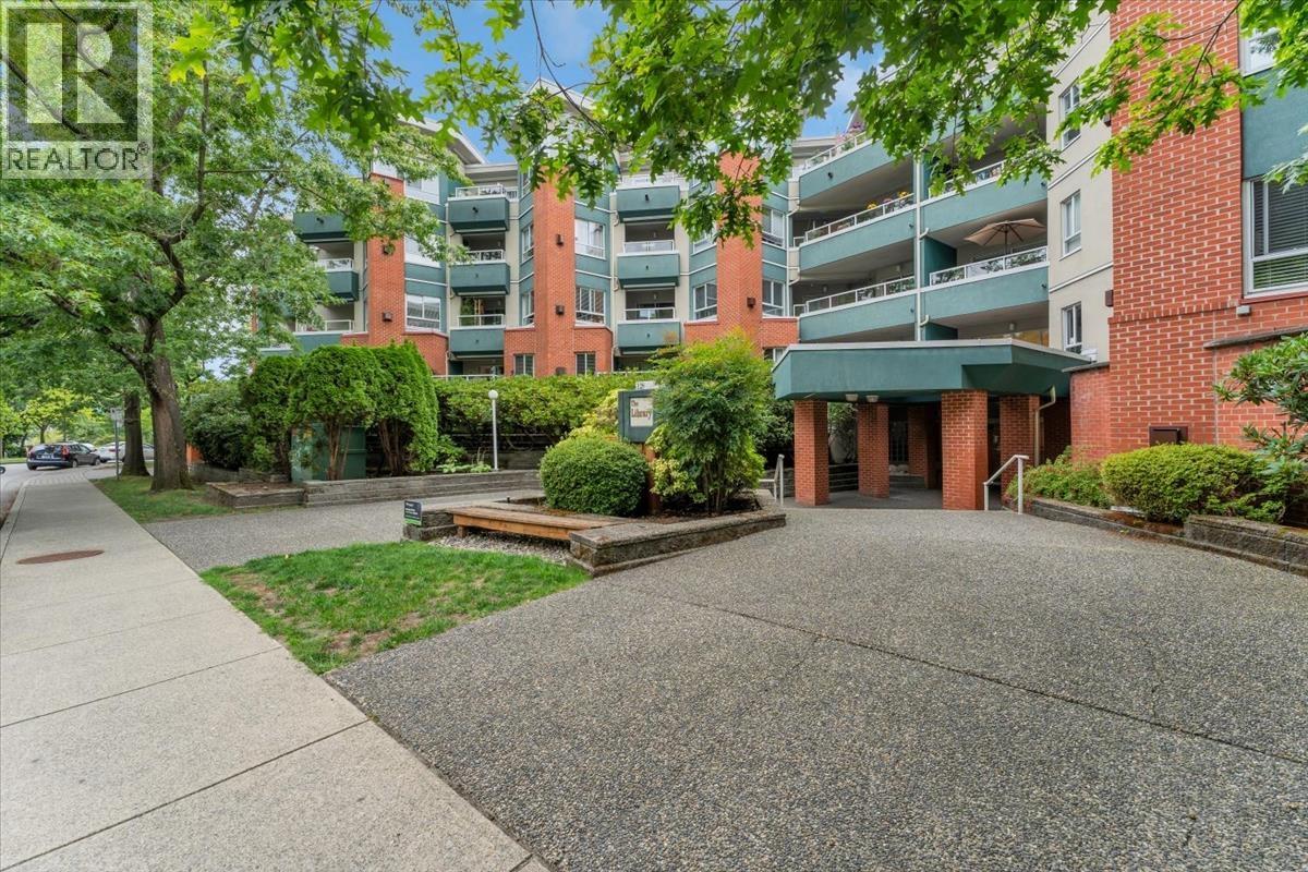314 128 W 8TH STREET, north vancouver, British Columbia