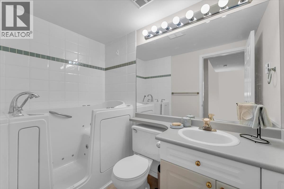 314 128 W 8th Street, North Vancouver, British Columbia  V7M 3M1 - Photo 21 - R3160612