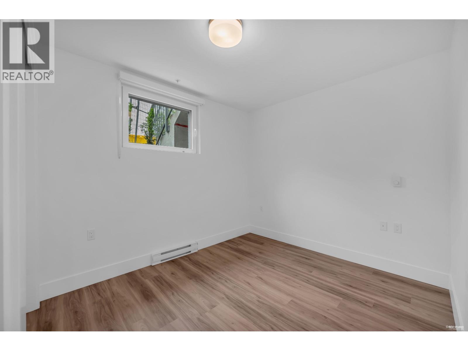 1726 Templeton Drive, Vancouver, British Columbia  V5N 0K2 - Photo 13 - R3160633