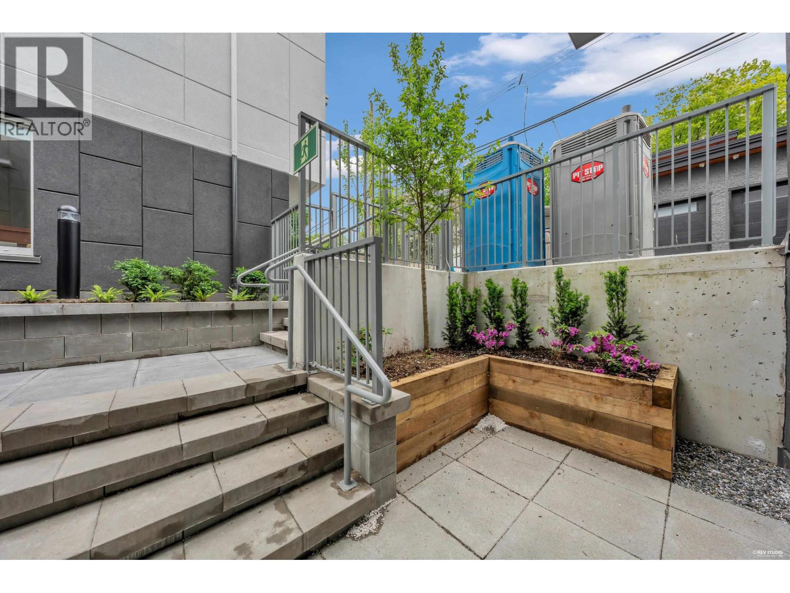 1726 Templeton Drive, Vancouver, British Columbia  V5N 0K2 - Photo 16 - R3160633