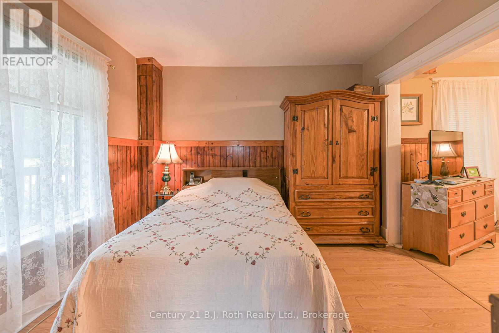 281 Nottawasaga Street, Orillia, Ontario  L3V 3K5 - Photo 23 - S13734330