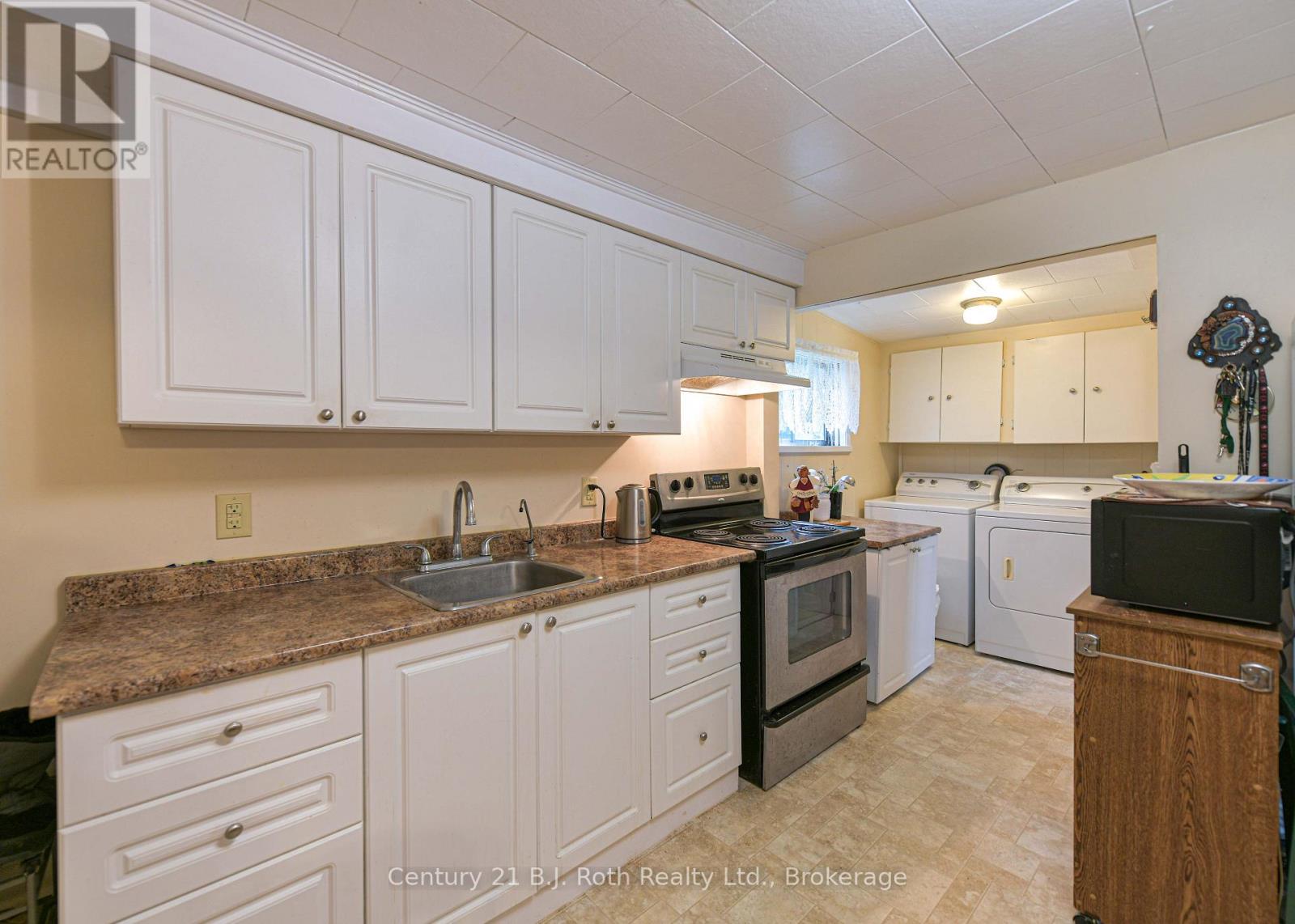 281 Nottawasaga Street, Orillia, Ontario  L3V 3K5 - Photo 33 - S13734330