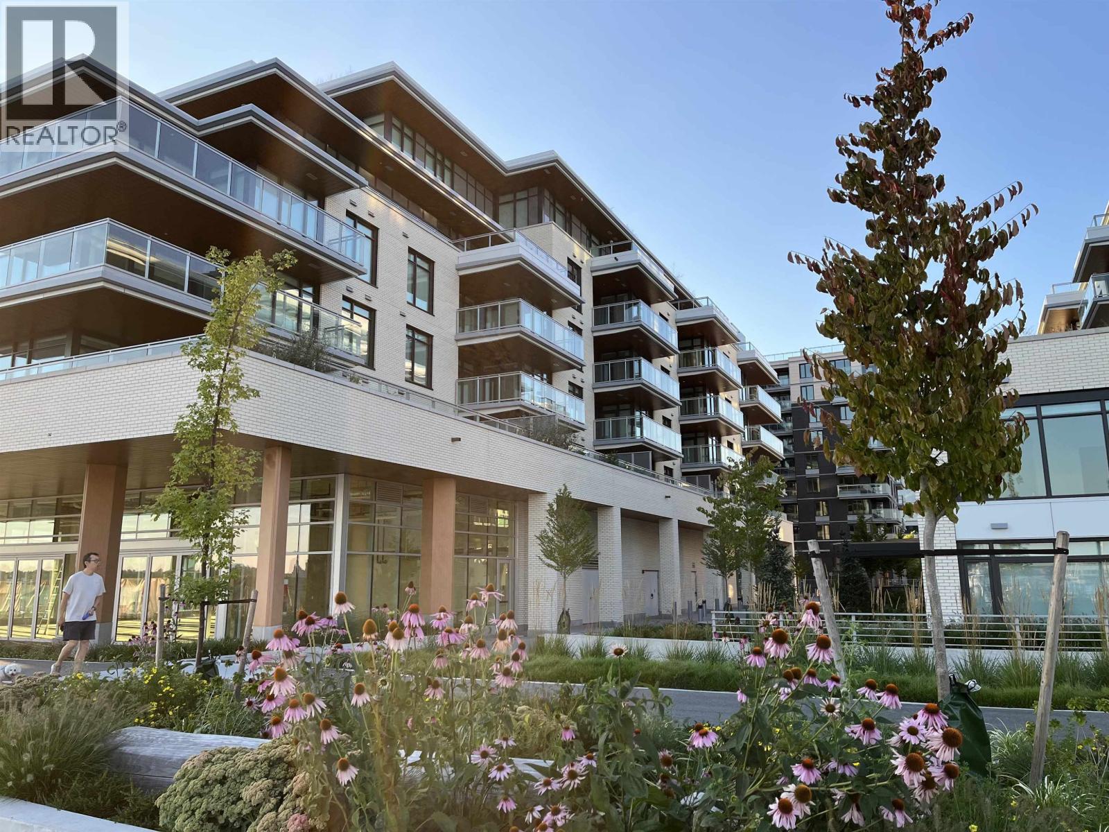 407 785 HARBOUR WAY, north vancouver, British Columbia