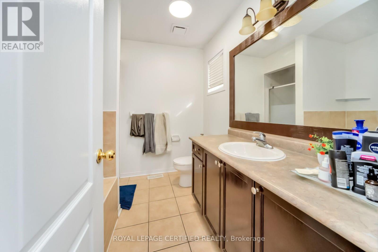 42 Trumpet Valley Boulevard, Brampton, Ontario  L7A 3N8 - Photo 17 - W13734328