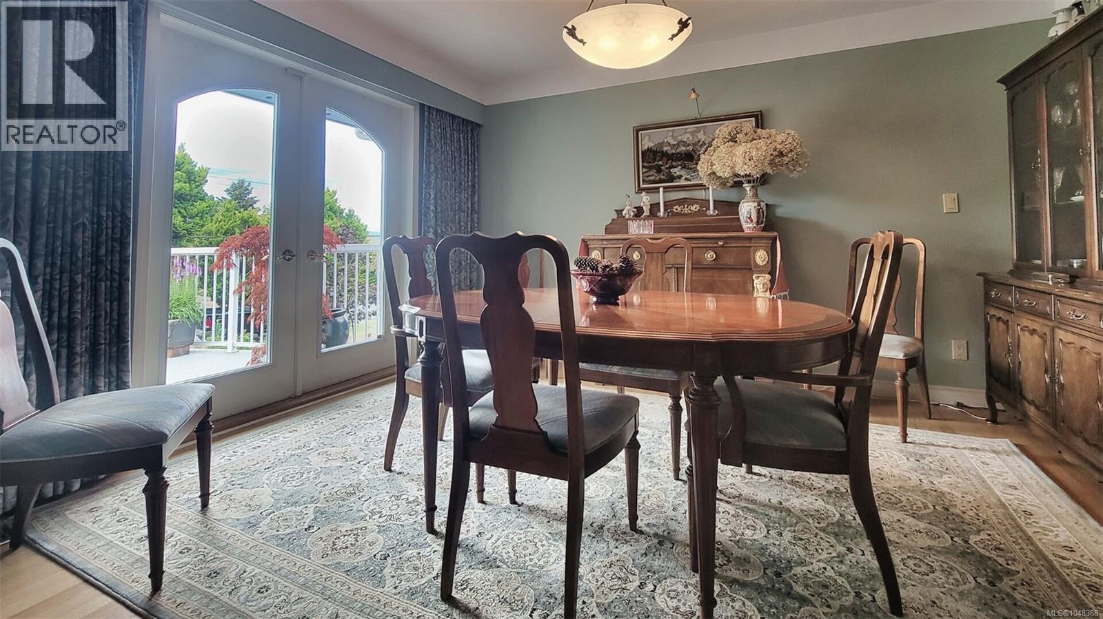 4575 Sumner Pl, Saanich, British Columbia  V8N 3V8 - Photo 10 - 1048368