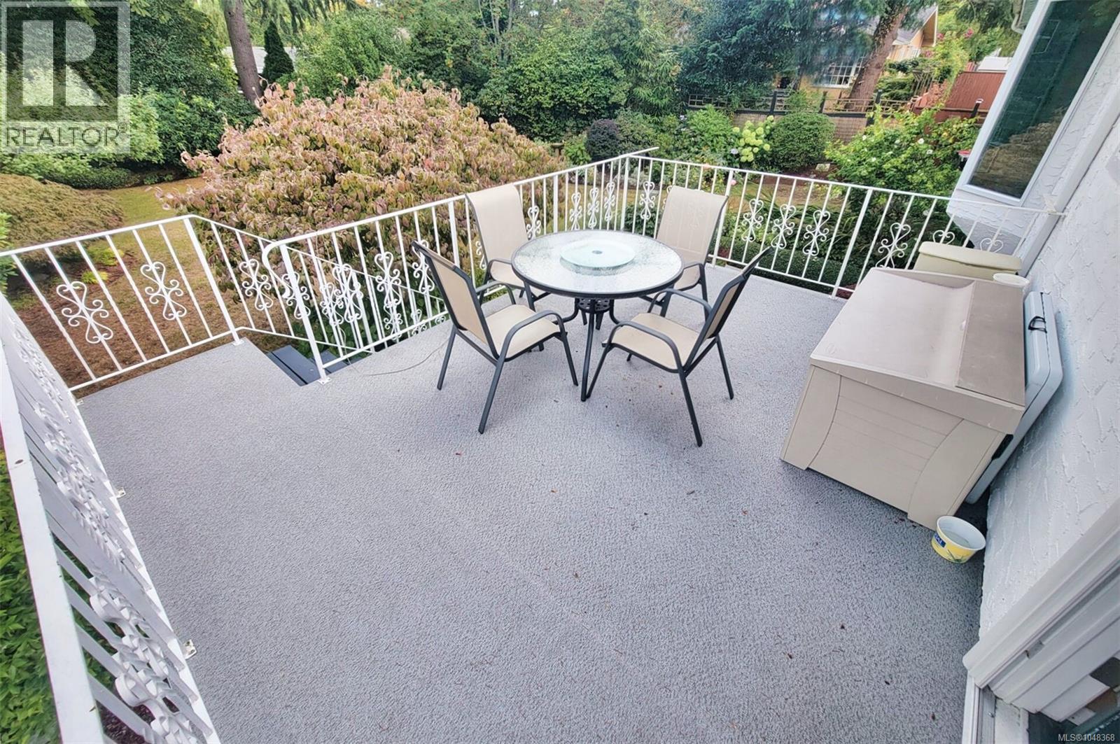 4575 Sumner Pl, Saanich, British Columbia  V8N 3V8 - Photo 15 - 1048368