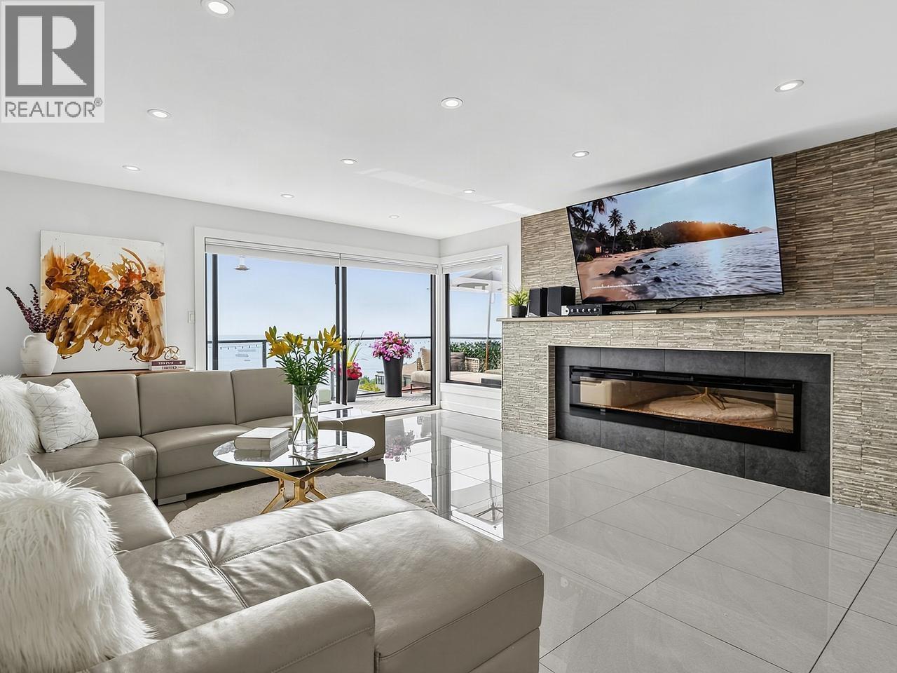 31 2216 FOLKESTONE WAY, west vancouver, British Columbia