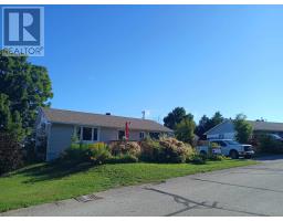 20 Gillanders RD, Elliot Lake, Ontario