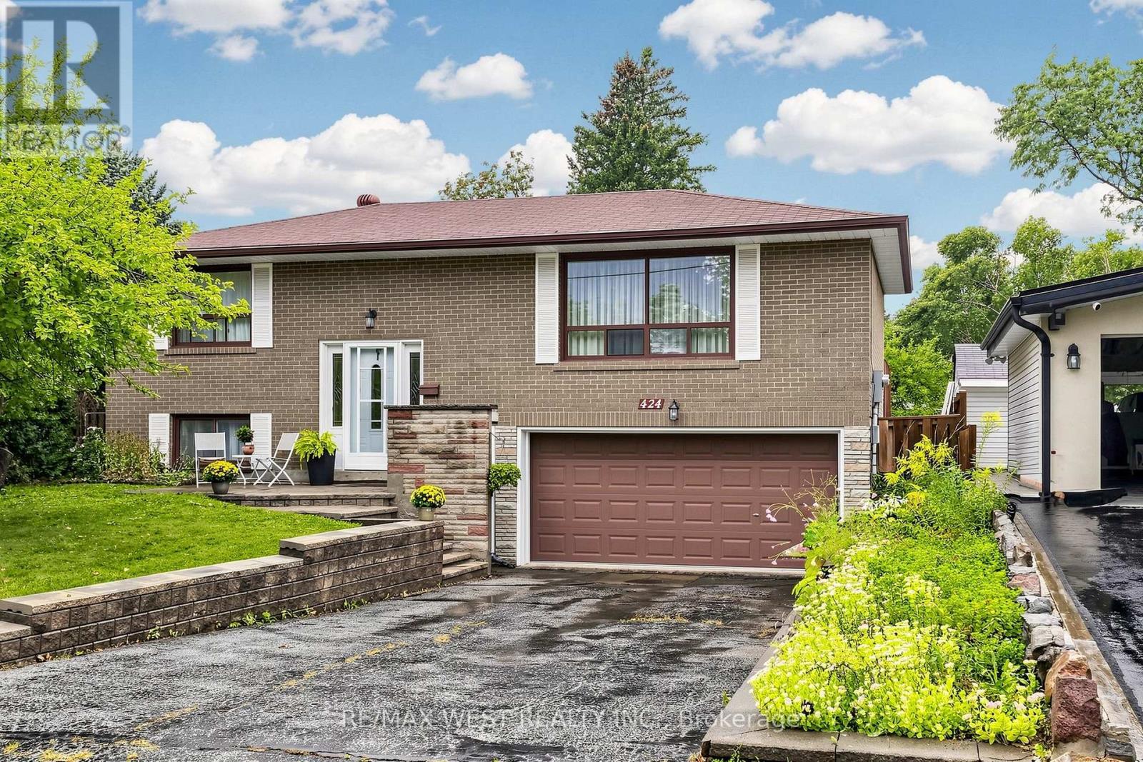 424 BRIMORTON DRIVE, Toronto, Ontario