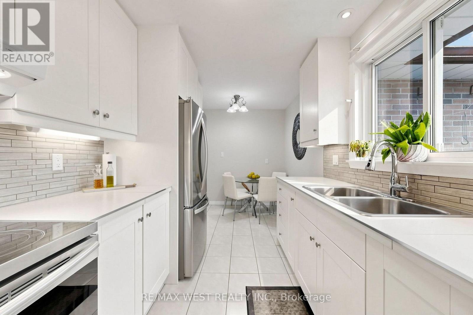 424 Brimorton Drive, Toronto, Ontario  M1H 2E5 - Photo 14 - E13726240
