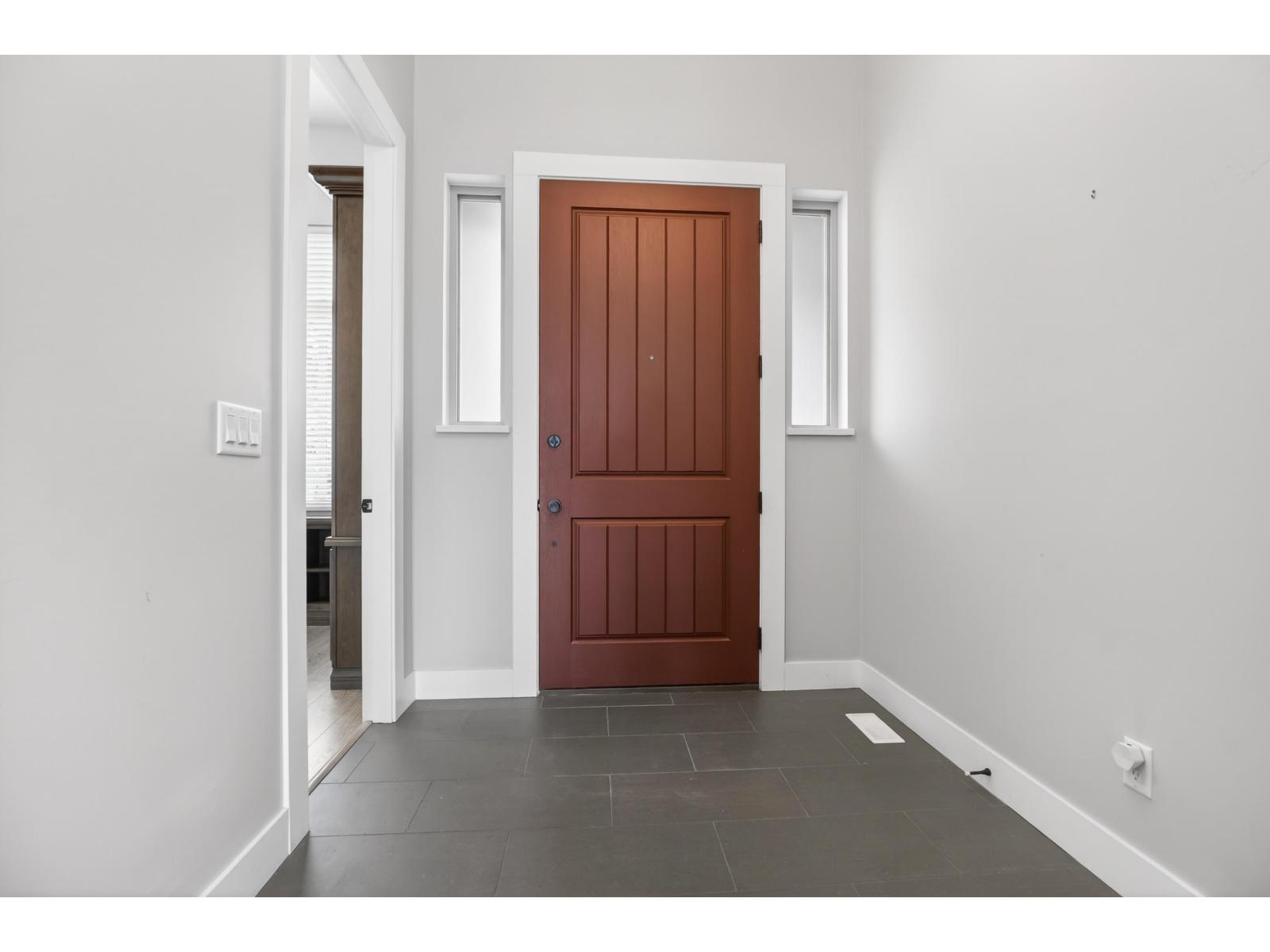 36390 Epworth Court, Abbotsford, British Columbia  V3G 0B2 - Photo 6 - R3160484