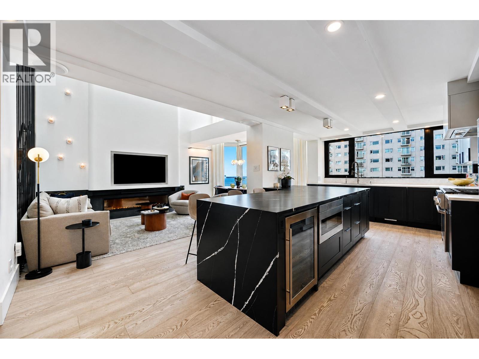 Ph1 1236 Bidwell Street, Vancouver, British Columbia  V6G 2K9 - Photo 11 - R3160470