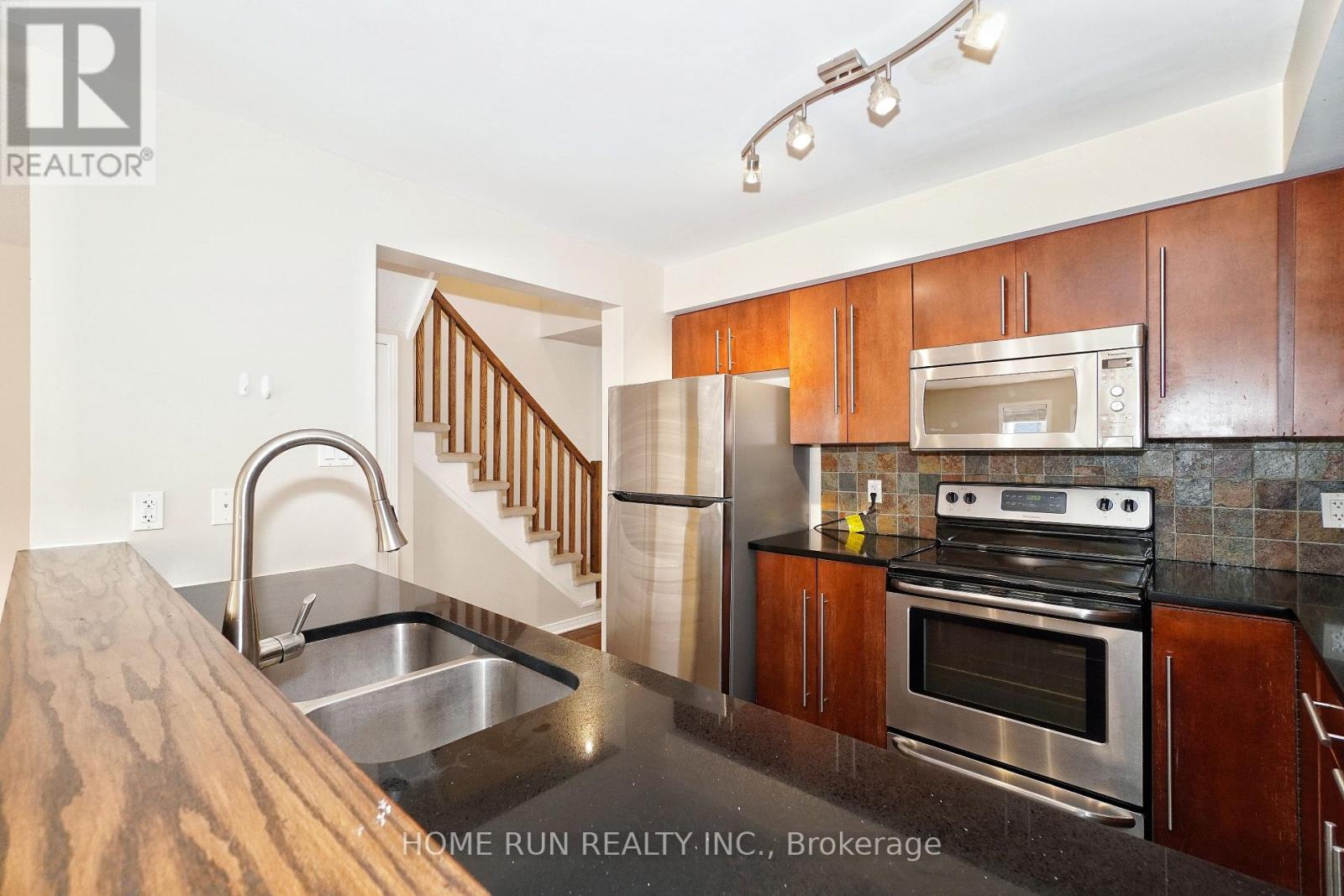 292 Freedom Private, Ottawa, Ontario  K1G 6W4 - Photo 15 - X13734436