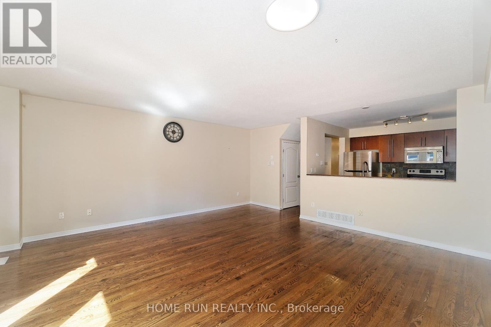 292 Freedom Private, Ottawa, Ontario  K1G 6W4 - Photo 8 - X13734436