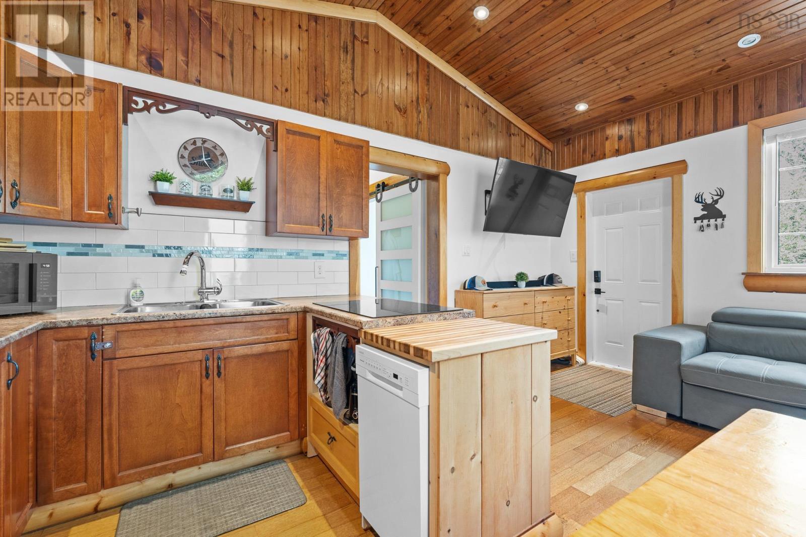 74 Lorenzos Way, Sutherland Lake, Nova Scotia  B0M 1M0 - Photo 33 - 202622149