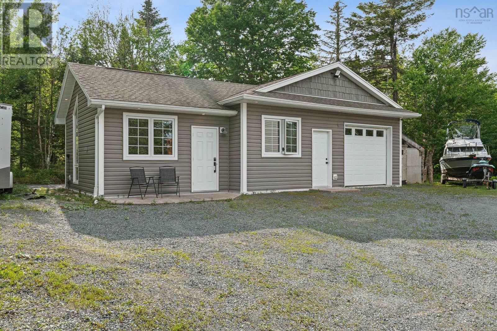 74 Lorenzos Way, Sutherland Lake, Nova Scotia  B0M 1M0 - Photo 29 - 202622149