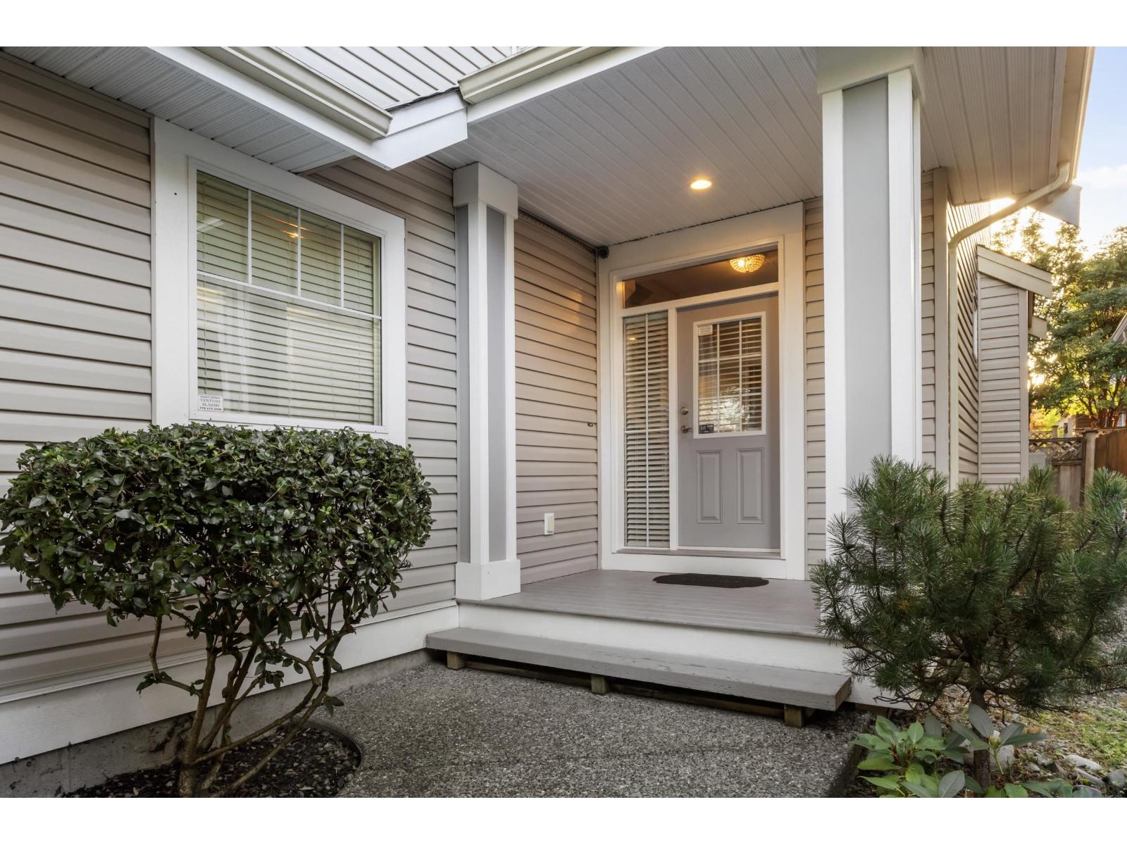 8197 212 Street, Langley, British Columbia  V2Y 2C9 - Photo 3 - R3160671