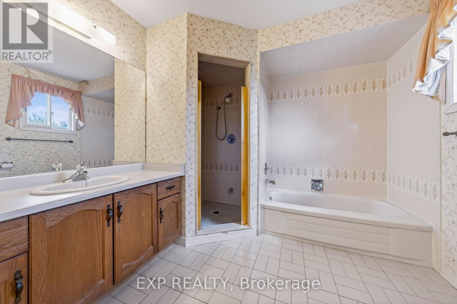 51 Sanderson Crescent, Richmond Hill, Ontario  L4C 5L5 - Photo 24 - N13732002
