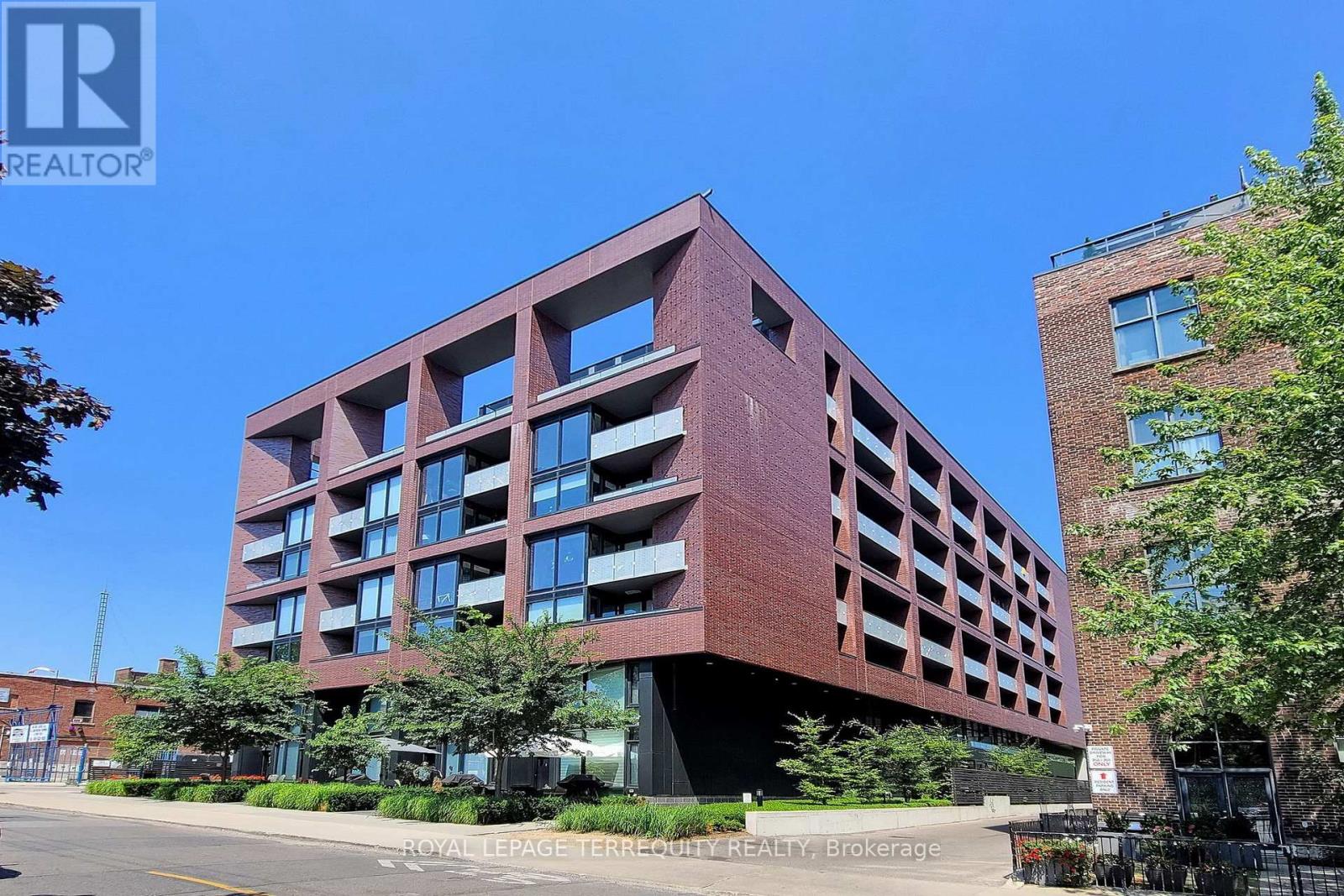 413 - 383 SORAUREN AVENUE, Toronto, Ontario
