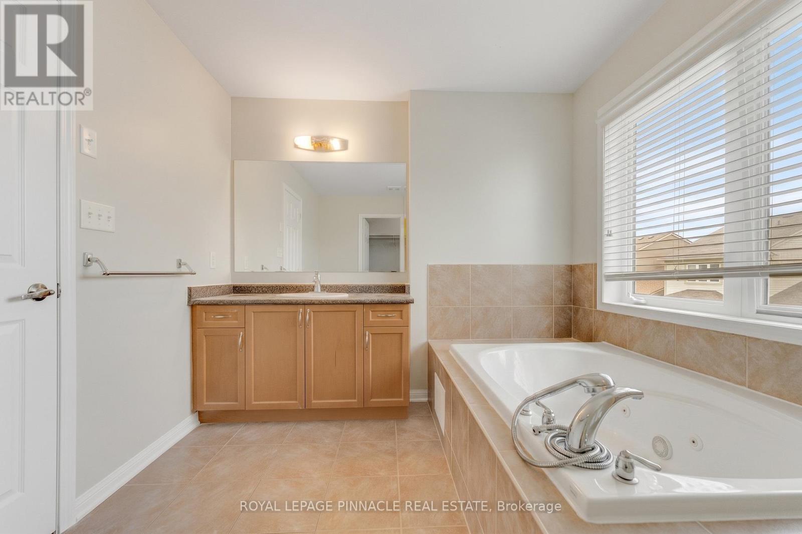 135 Baldwin Drive, Cambridge, Ontario N3C 0B4 - Photo 24 - X13733974