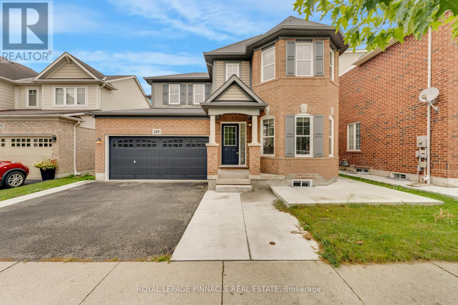 135 Baldwin Drive, Cambridge, Ontario N3C 0B4 - Photo 2 - X13733974