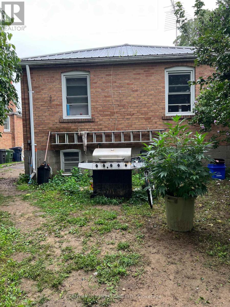 125 North Carson Street, Toronto, Ontario  M8W 4C7 - Photo 5 - W13734412