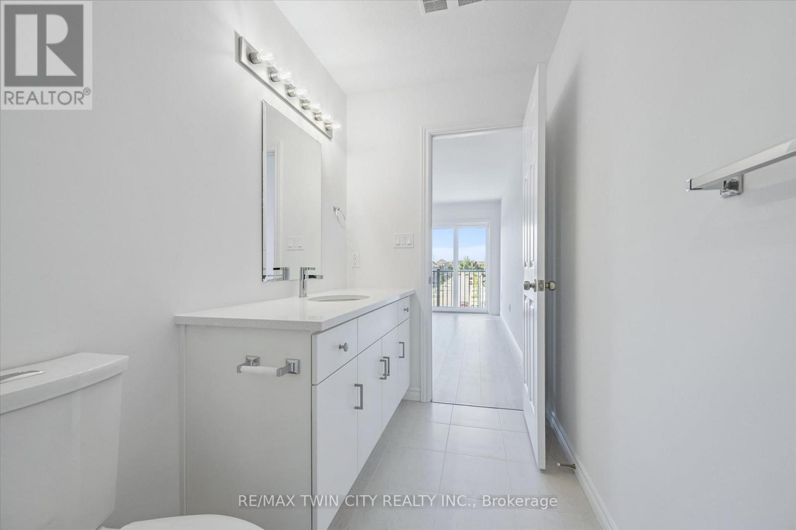43 Lomond Lane, Kitchener, Ontario  N2R 0R4 - Photo 31 - X13734406