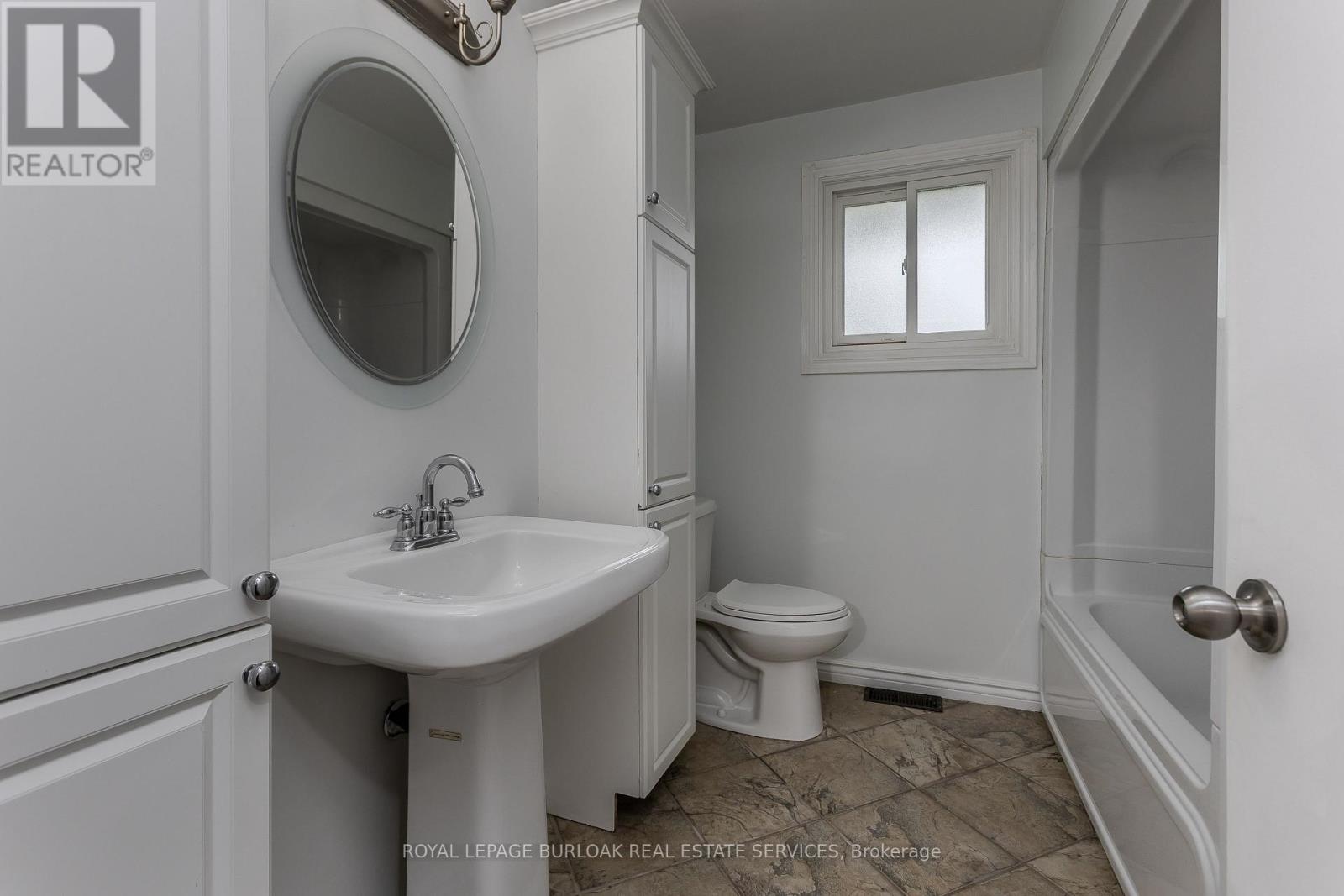 307 Dunsmure Road, Hamilton, Ontario  L8L 1X1 - Photo 17 - X13734430