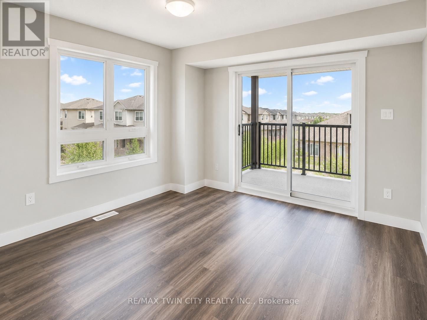 B3 - 1331 Countrystone Drive, Kitchener, Ontario  N2N 3S4 - Photo 10 - X13734458