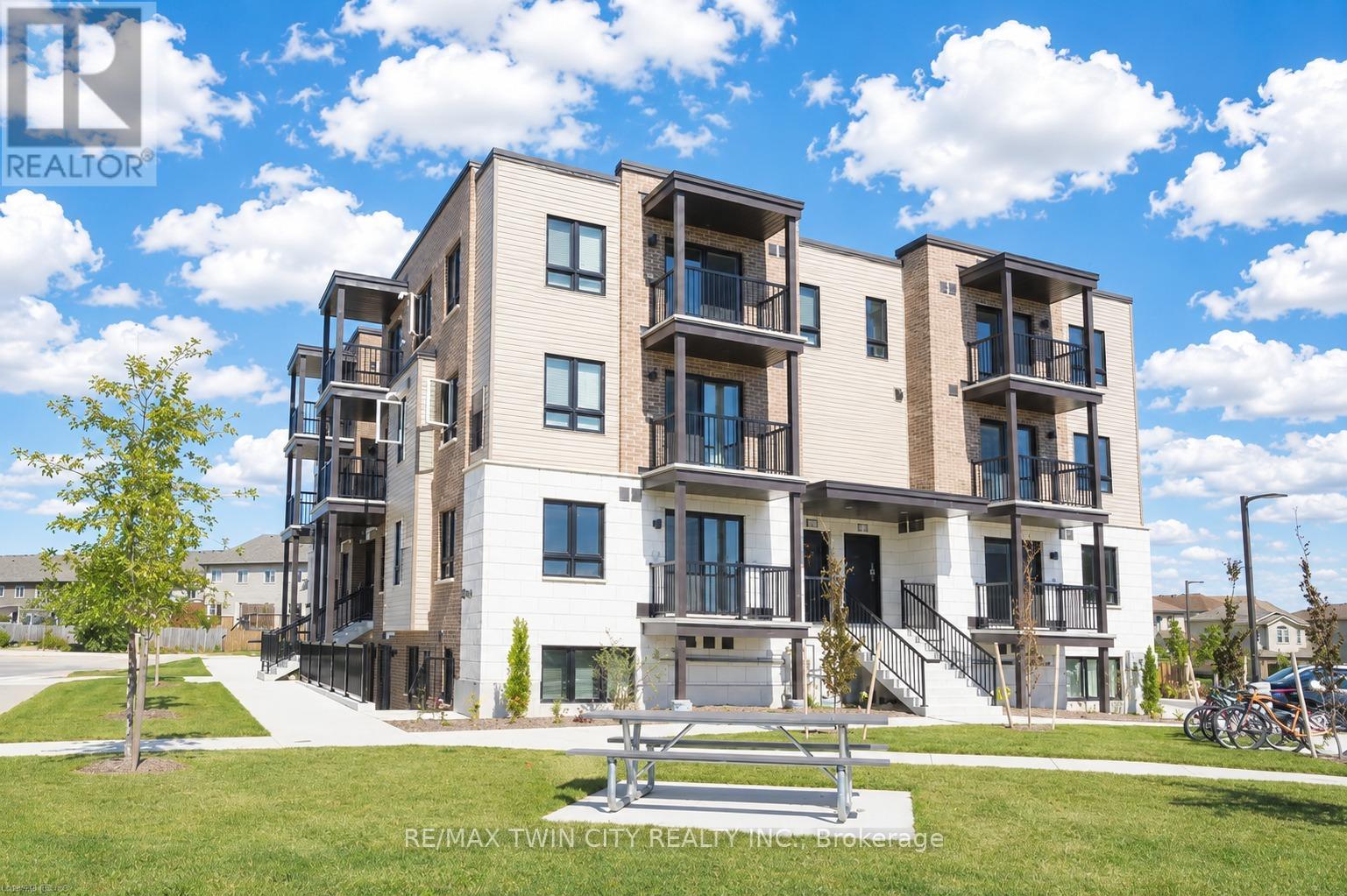 B3 - 1331 Countrystone Drive, Kitchener, Ontario  N2N 3S4 - Photo 11 - X13734458