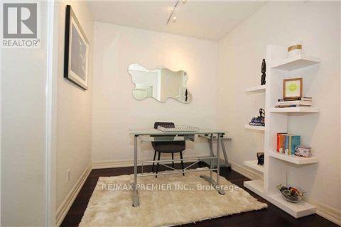605 - 8 Scollard Street S, Toronto, Ontario  M5R 1M2 - Photo 7 - C13734442