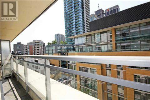 605 - 8 Scollard Street S, Toronto, Ontario  M5R 1M2 - Photo 9 - C13734442