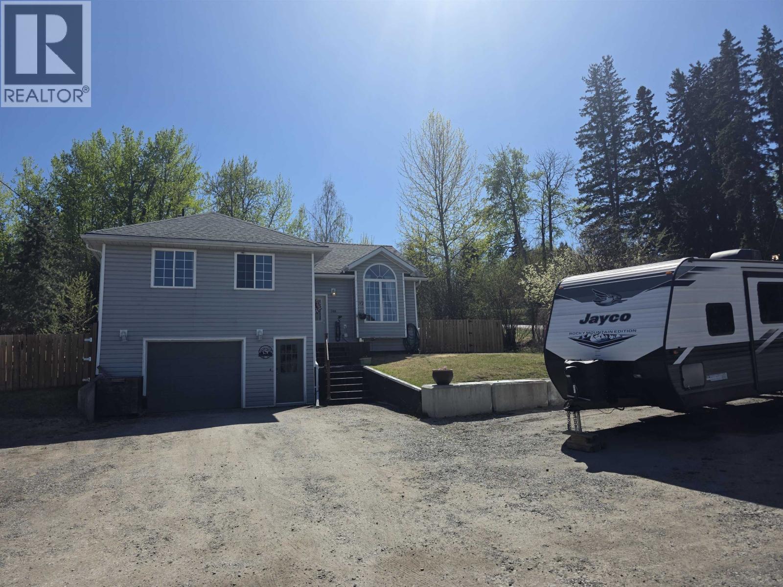 398 W 5th Street, Vanderhoof, British Columbia  V0J 3A0 - Photo 1 - R3160458