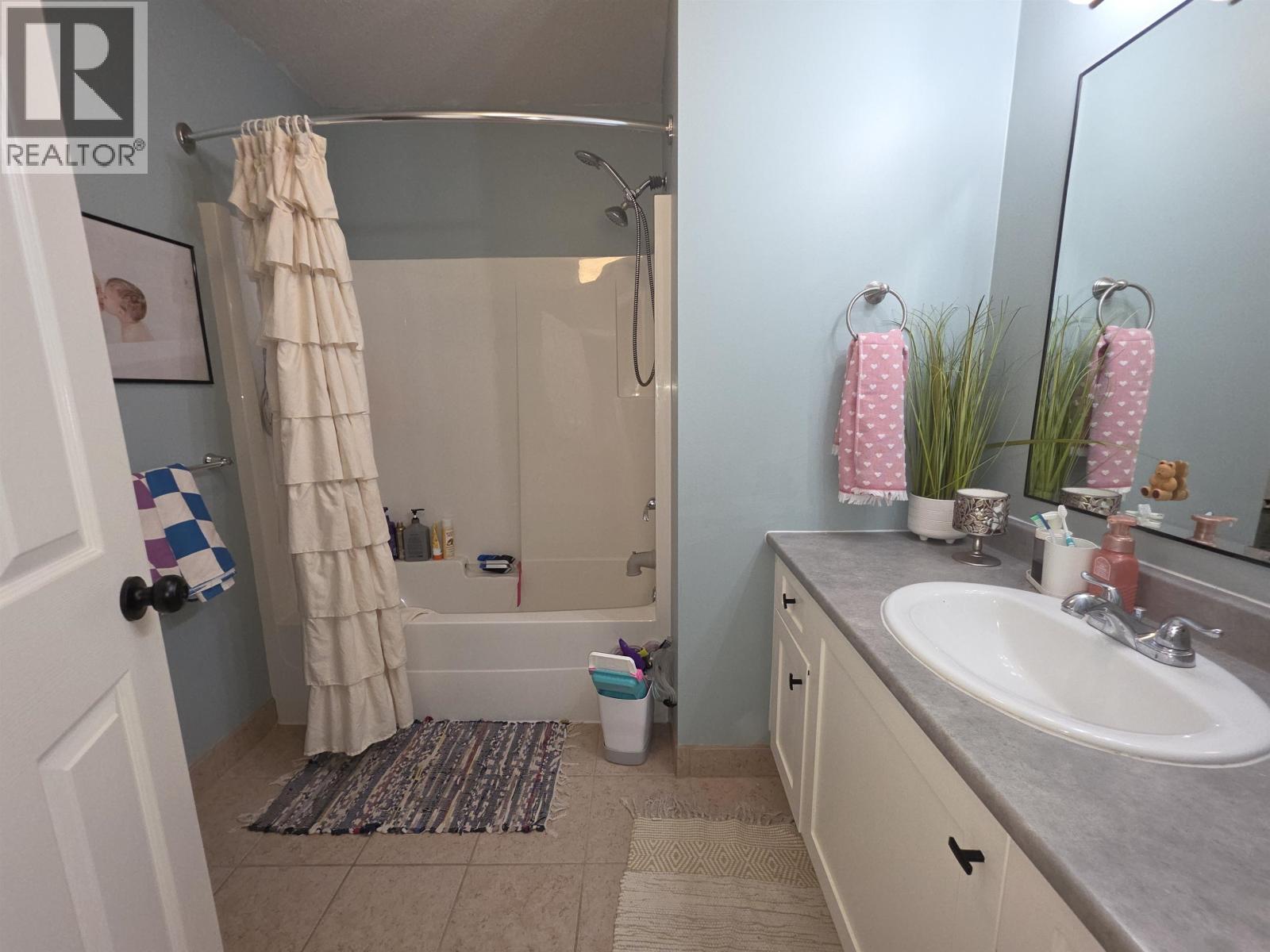 398 W 5th Street, Vanderhoof, British Columbia  V0J 3A0 - Photo 14 - R3160458