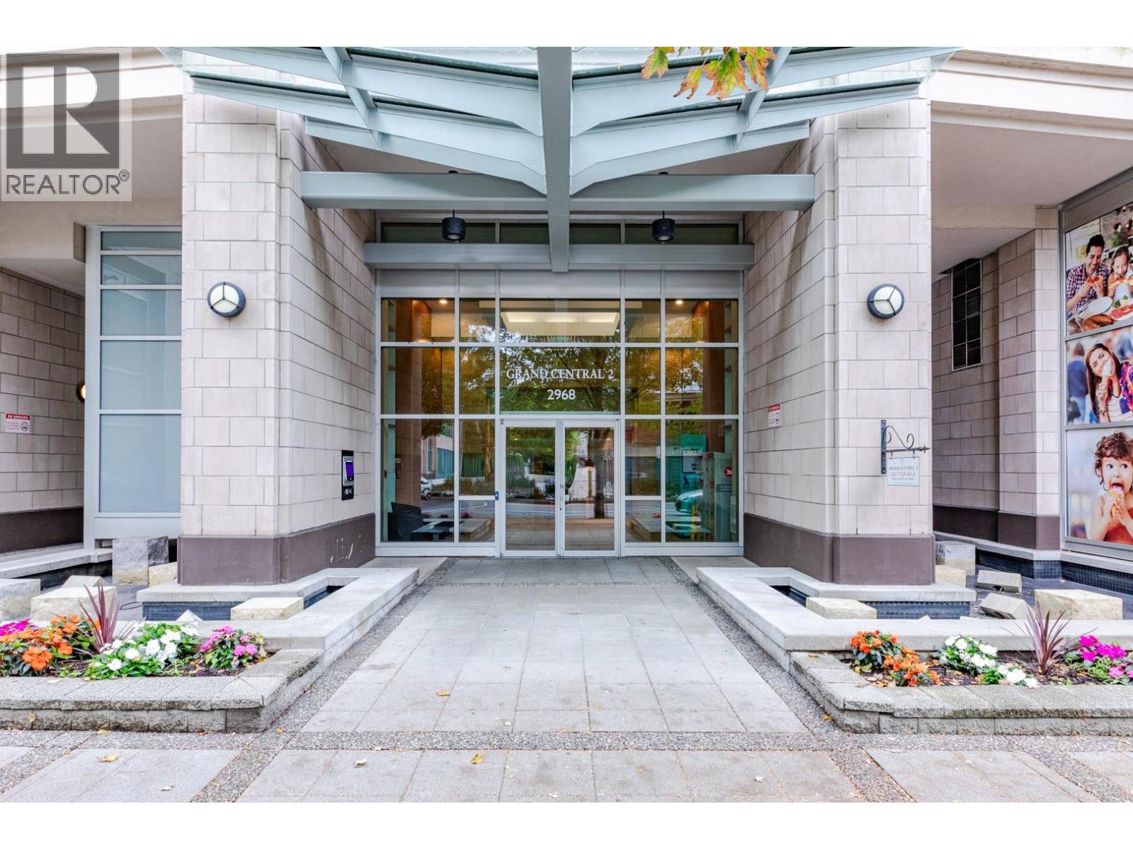 2707 2968 GLEN DRIVE, coquitlam, British Columbia