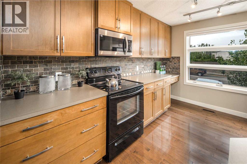 83 Aspen Hills Green Sw, Calgary, Alberta  T3H 0H6 - Photo 6 - A2335606