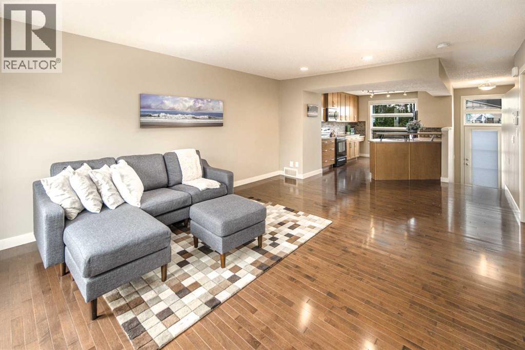 83 Aspen Hills Green Sw, Calgary, Alberta  T3H 0H6 - Photo 1 - A2335606