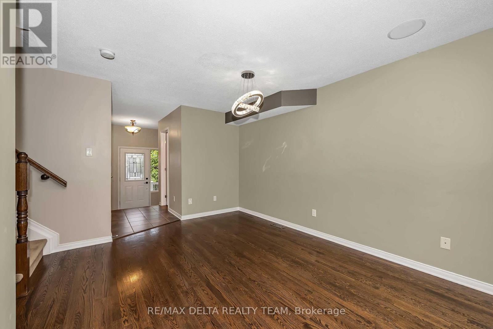 253 Cityview Crescent, Ottawa, Ontario  K4A 0T9 - Photo 11 - X13734510