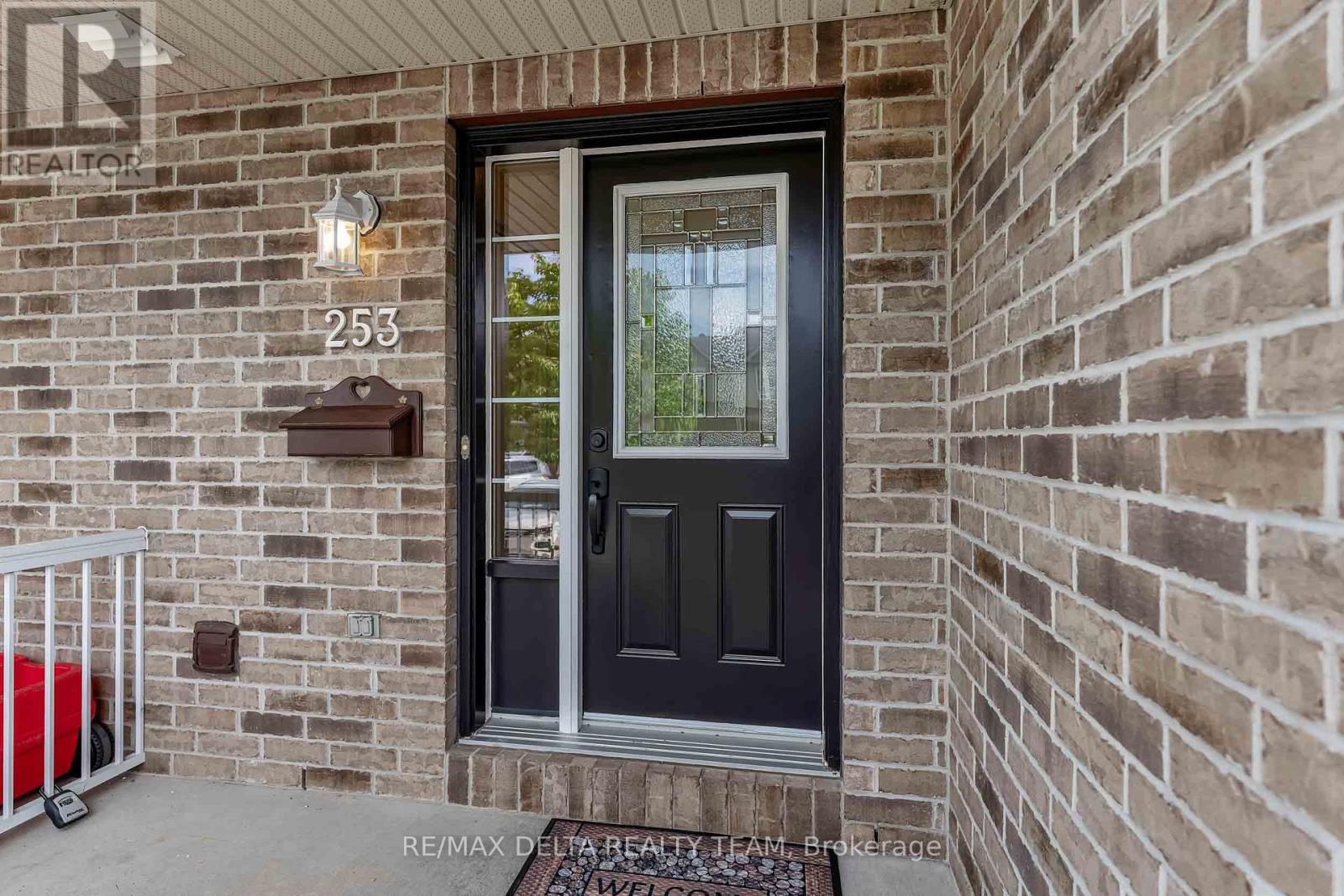 253 Cityview Crescent, Ottawa, Ontario  K4A 0T9 - Photo 6 - X13734510